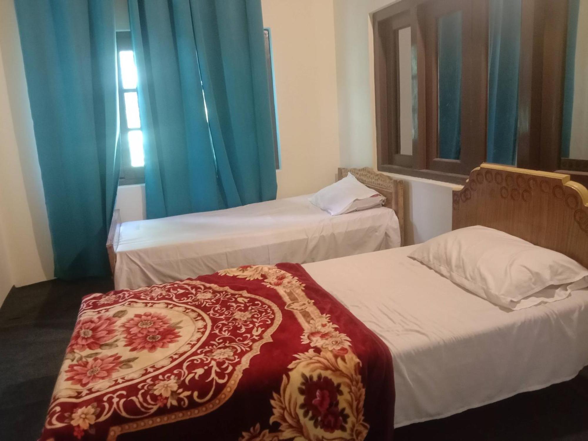 Green Leaf Guest House Hini Экстерьер фото